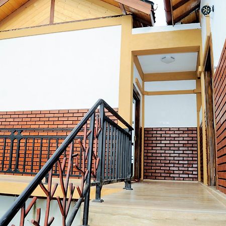 Woodycrest Hotel Trincomalee Eksteriør billede