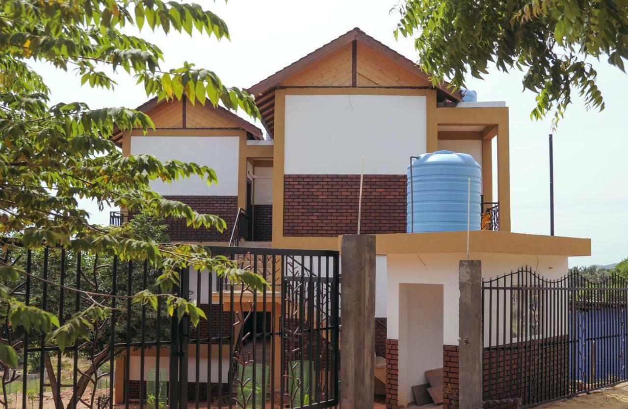 Woodycrest Hotel Trincomalee Eksteriør billede